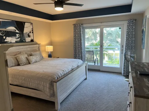 Luxury 2 bed & 2 bath Villa. Next to Siesta Key Village and beach  access 5.