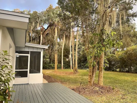 Dreamy VeroBeach House Perfect for Family Getaway