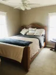 Cute cozy apartment. Half a block walking distance from beautiful downtown Ionia