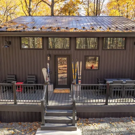 Gondola34 - Poconos Most Unique Tiny Cabin!  2 Minutes to Jfbb Ski ,Lake & More!