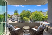 Luxury Condo in Napa Downtown