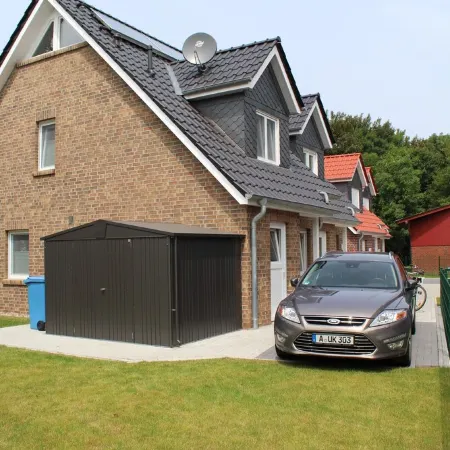 Top!!! Headquarters u. Quiet Location, Modern Dhh, Garden,  Level, WiFi, Bicycles Hotels in Horumersiel