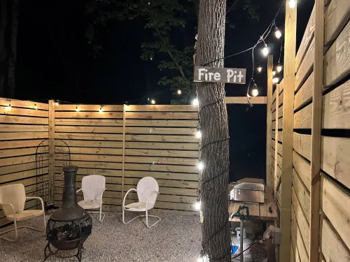 New Private Quiet Cabin~Mountain Forest View~Hot Tub~3 King Beds~Fire Pit~1 Acre - Chalets