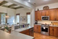 Hampton Hideaway-Quaint Golf Cottage, Newly Renovated