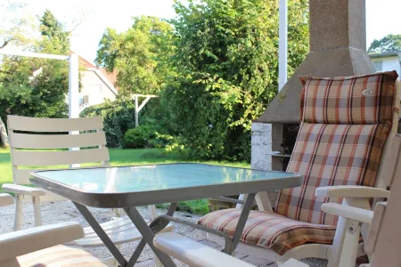 Holiday house in the center of Jever - In the house time-out, outside Frisian-tart Отели в г. Йевер