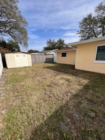 Pet Friendly home close to beach and TaylorPark