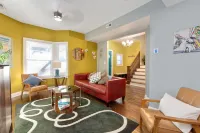 Stylish 3bd w/ backyard patio mins from Downtown! Hôtels à : Maywood