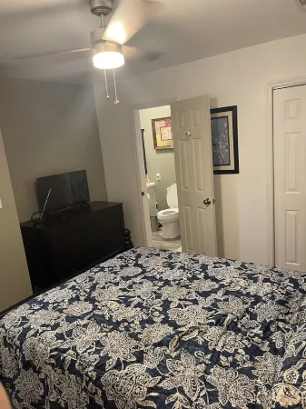 New cute, cozy quiet townhouse