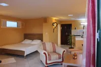 House Las Palmeras Lantharote Hotels near Graciosa