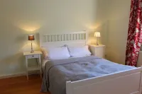 Lovingly furnished holiday home in the small wine-growing village Hotels near GRILLHÜTTE