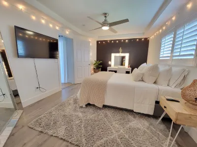 Spacious and fully renovated home, free parking Hotels near The Church of Jesus Christ of Latter-day Saints