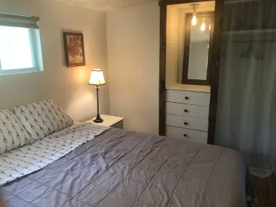 Enjoy a serene stay at Eagle Nest Cottage