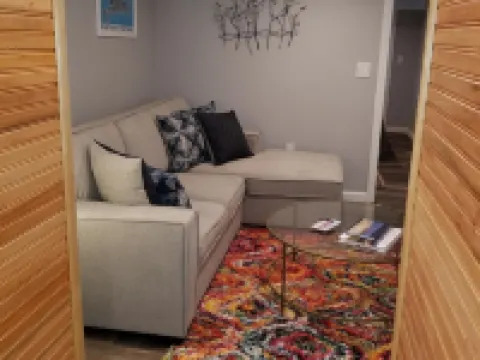 NEW Modern Apartment Near Boston & Harvard Square. Hotels in Watertown