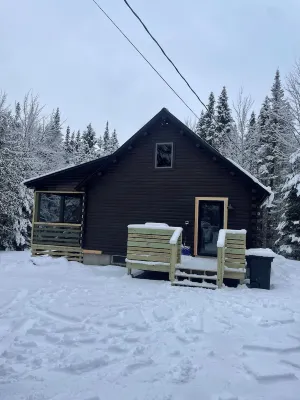 Minutes to Moosehead Lake, ATV Trails from driveway, Hiking, Mountain Biking