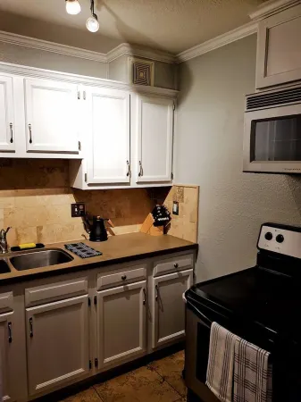 Studio walking distance to Stadium & Nightlife!