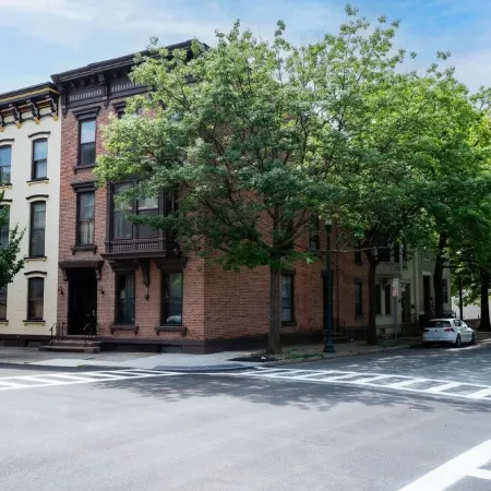 5th and Grand - Lovingly Restored Brownstone Troy NY Unit 1