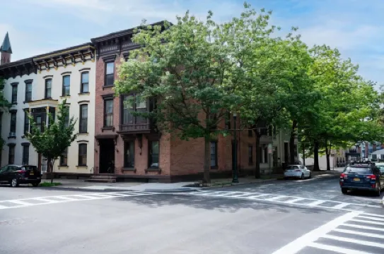5th and Grand - Lovingly Restored Brownstone Troy NY Unit 1