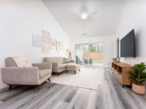 Quiet Boho Townhouse; 15 Min to Beach 錫爾弗萊克酒店