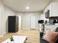 1520 Howard St B "HCB"