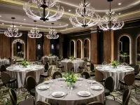 Grand Bohemian Lodge Greenville, Autograph Collection Hotels near West End