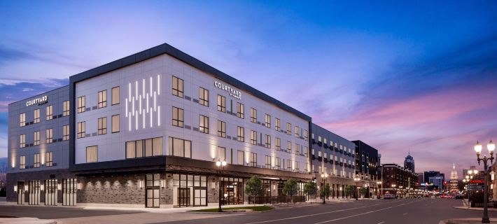 Courtyard Lansing Downtown Hotels in Ingham County