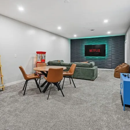 The Ultimate Playhouse: Heated Pool-Fireplace-Game Room-TheaterLounger-2Dogs OK