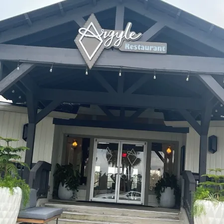Rent or Stay Longer, Playtheyards.Com, Golf, Beach & Dining Get Away!