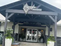 Rent or Stay Longer, Playtheyards.Com, Beach & Dining Get Away! Hotels in Palm Valley