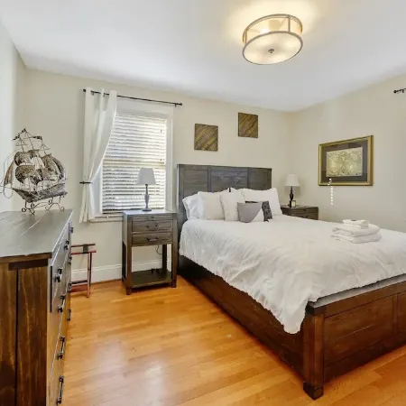 Center Street Retreat - One Block from Downtown Apex