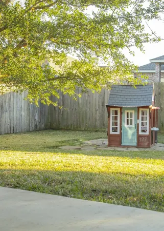QUIET & SPACIOUS - Amiable Modern Home - Belton Oaks