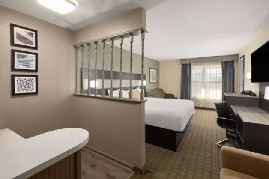 Travelodge by Wyndham Perry National Fairgrounds Area I-75