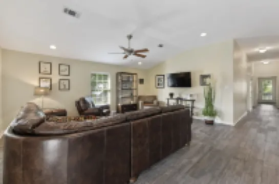 View the Beach from Your Porch.  Best Location, 5 Blocks to Downtown