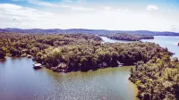 Lakefront Oasis: Dock, Porch, Kayaks, Arcade & Gameroom
