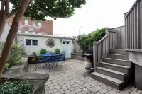 Historic Row House. Solar Powered! 컬럼비아 하이츠 호텔