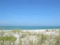 Beautiful Palm Island House! Walk2Beach. Pool, Spa, Kayaks, Bikes, Dock.Amazing! - Beach