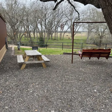 Cabin Unit 3 of 6 Called the Texan with WiFi and AC in serene Paige