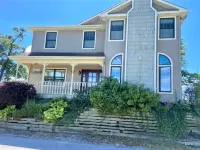 Large 2 Story Lake Home Hotels in Fulton County