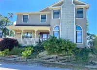 Large 2 Story Lake Home Hotels in Fulton County