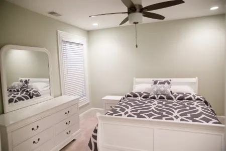 LeCoop Ultra Luxury 2 bed Loft on Bourbon Trail.Close to BuffaloTrace and others