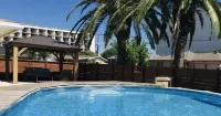 Private<br>Resort-feel home with private pool spa gazebo, 2 min walk to beach - สระว่ายน้ำส่วนตัว
