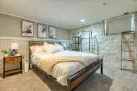 Cozy and Charming 3 Bed, 2 Bath Home - Close to BJC โรงแรมใกล้Missouri History Museum