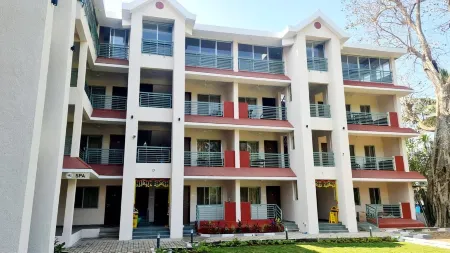 Sun N Sea Resort Отели в г. Дивеагар