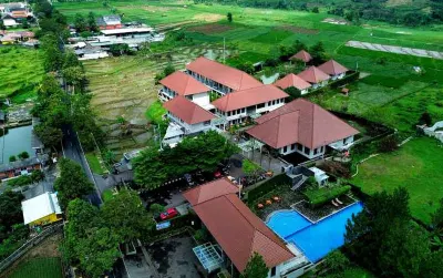 PEPABRI Hotel & Resort Hotel dekat Puncak Gunung Ciremai via Sadarehe