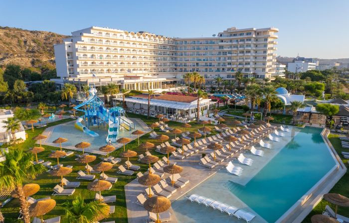 Pegasos Deluxe Beach Hotel