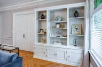 Remodeled Historical Unit With King Bed Walking Distance To Many Attractions!