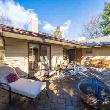 Wapato Point Halmalka Condo 502-B 2 Bed 2 Bath Sleeps 5-6, Close to Outdoor Pool Hotel Exterior