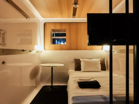 FIRST CABIN NISHI UMEDA  otelleri