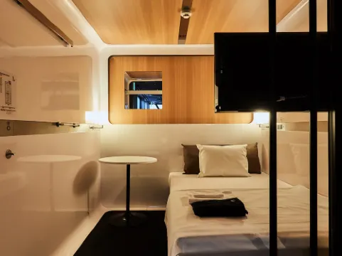 FIRST CABIN NISHI UMEDA