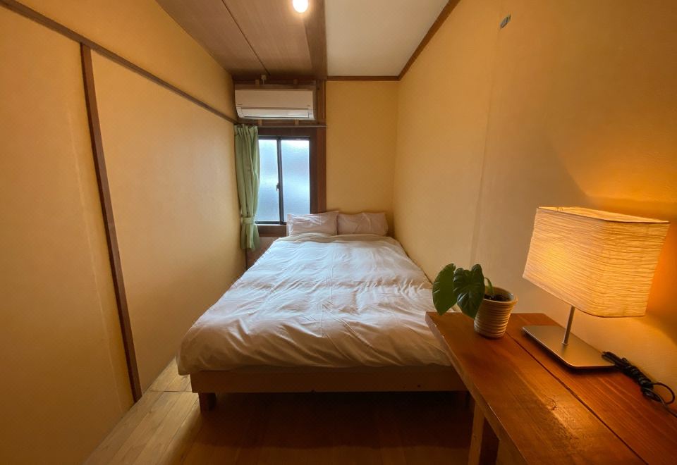 3. Hostel O..