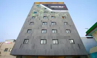 Hotel 385 Hotels near Yeojwacheon Stream